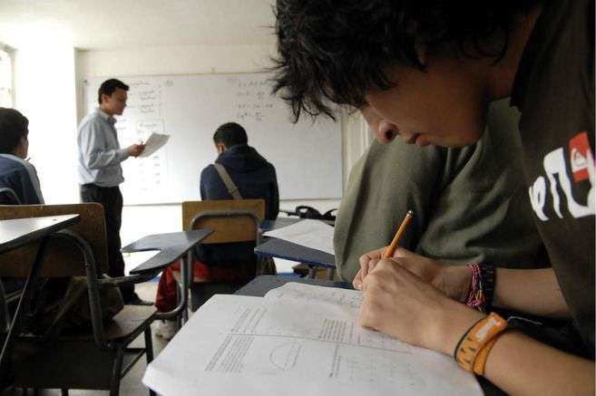 Presenciamos un tránsito rápido de la educación presencial a la formación asistida por mediaciones tecnológicas para dar respuesta a la contingencia.