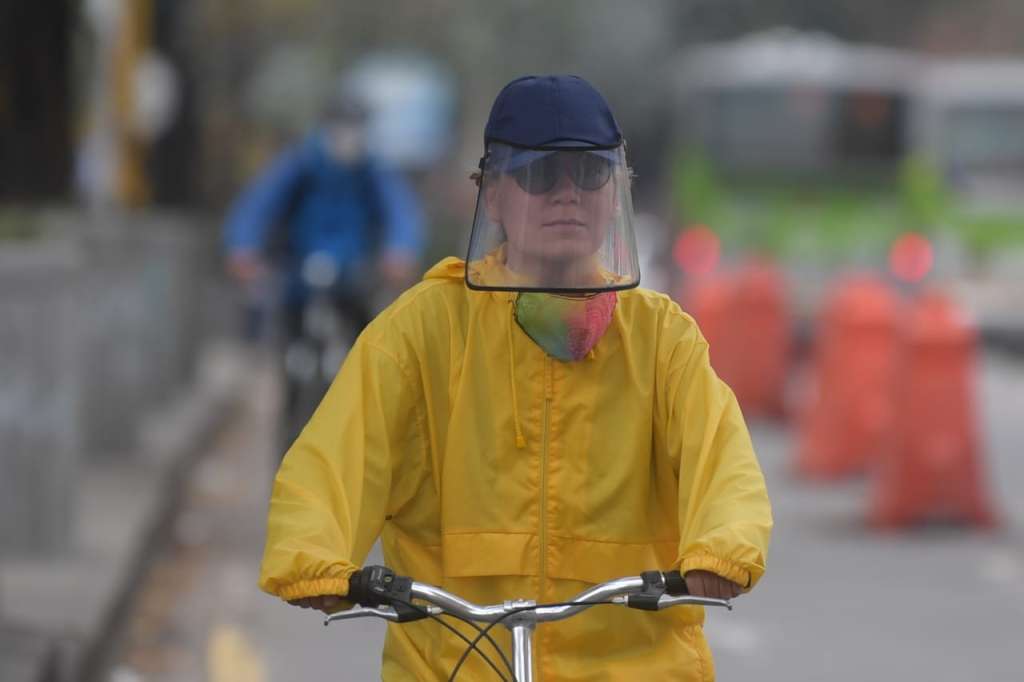 La idea del Distrito es que estos carriles para bicicletas, en la carrera 7 y un tramo de la ciclovía de la avenida calle 13, se conviertan en permanentes por un buen tiempo, mientras se afronta la emergencia sanitaria.