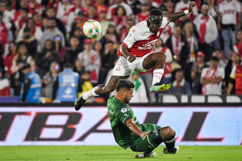 Hugo Rodallega, el líder de Santa Fe, fue uno de los goleadores de la noche.