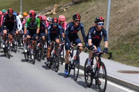 Así le fue a los colombianos en la tercera etapa del Tour de los Alpes