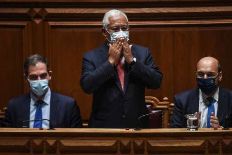 El presidente portugués consulta a los partidos sobre legislativas anticipadas