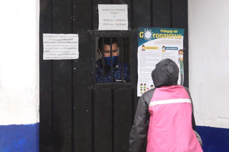 Los presos podrán volver a ver a sus familias: reanudan visitas en las cárceles