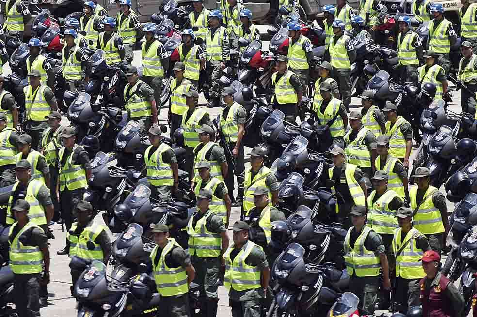 Cerca de 3.000 soldados acudieron al lanzamiento del plan ‘Patria Segura’ / AFP