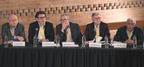 JEP llama a Rodrigo Londoño y a cinco exjefes de las Farc a declarar por violencia sexual