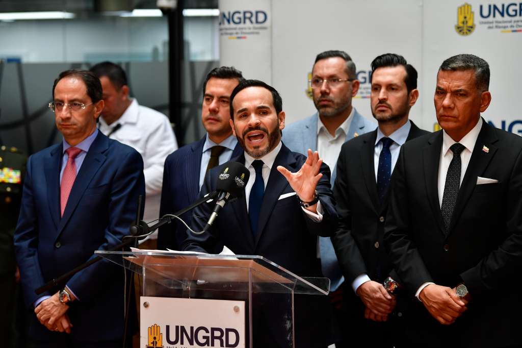 Presidente de Colombia durante el comité de emergencia realizado en la UNGRD tras el terremoto en Colombia que afectó a zonas como Cali, Manizales, Pereira y Chocó