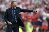 Mourinho fue denunciado por patear a un hincha