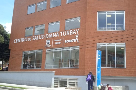 En el centro de salud Diana Turbay denuncian falta de personal y medicamentos.