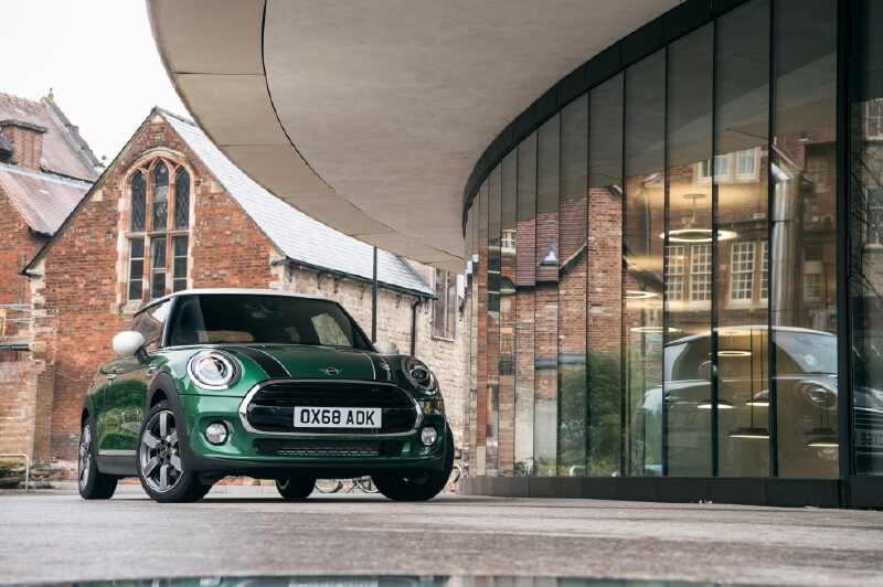 La versión especial 60 años de Mini llega a Colombia en dos carrocerías y motorizaciones. / Cortesía
