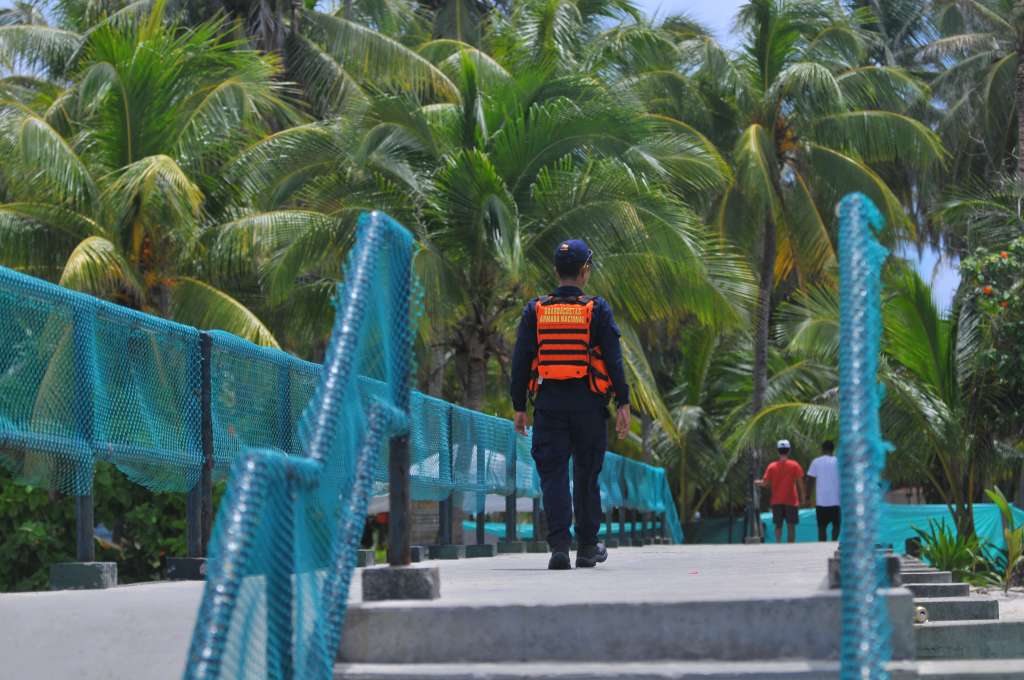 Visita a Johnny Cay, peces, lanchas y turistas, fauna.