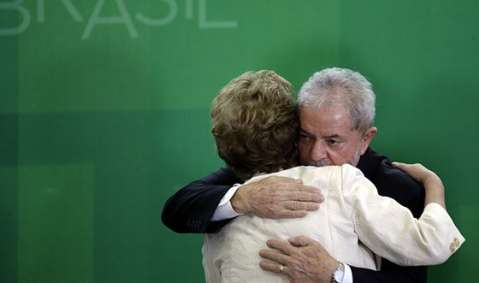 Rousseff y Lula alinean fuerzas y marcan puntos en "batalla" política y judicial