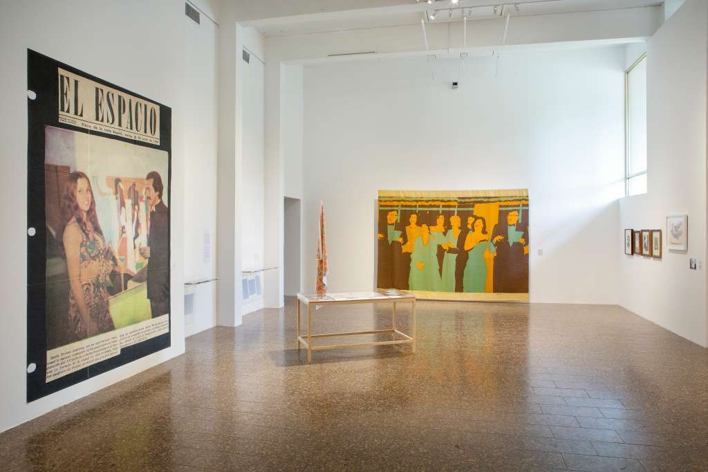 Obras expuestas en la Sala Maritza Uribe de Urdinola del Museo La Tertulia, donde se realiza un cuestionamiento sobre "cómo develar las tensiones a nivel sexo-genérico dentro del museo, revisando qué estereotipos se reproducen a nivel performativo y dentro de sus archivos y colecciones".
