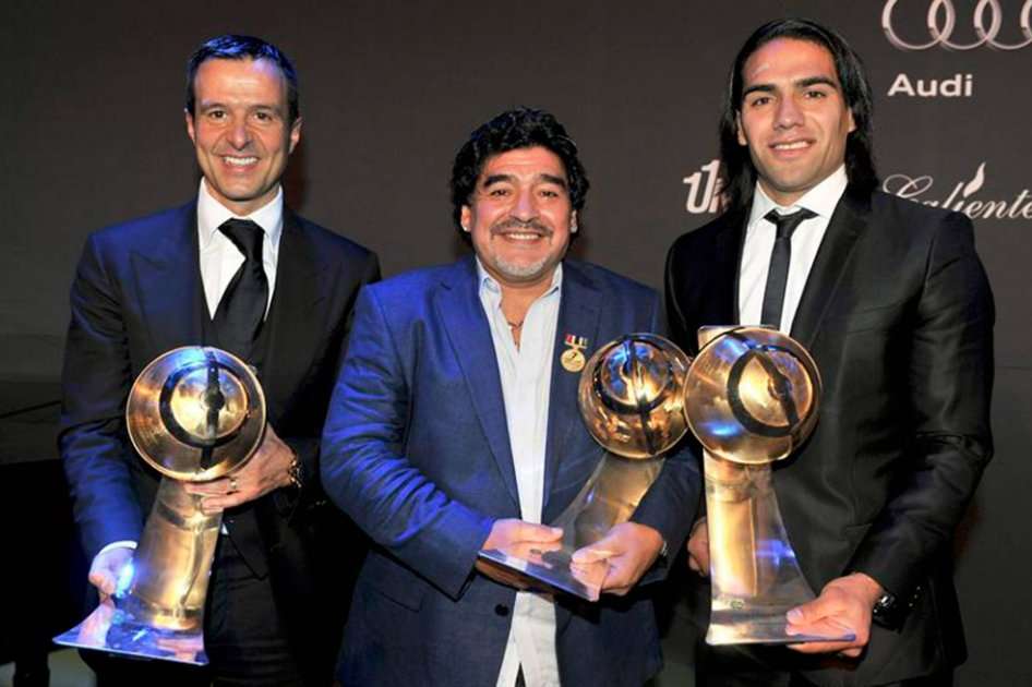 Jorge Mendes, mejor agente del año, Diego Maradona, mejor jugador del Siglo y Falcao, mejor jugador del año. / EFE