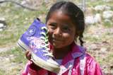 Converse usa imagen de Frida Kahlo en sus zapatos