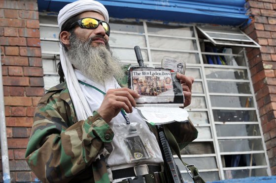 “Osama Bin Laden” vivo y en Colombia.