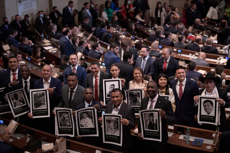 Estos son los siete representantes de las curules de paz que buscarán la reelección al Congreso en 2026