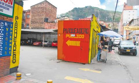 Distrito pide al Concejo autorizar aumento de tarifas de parqueaderos