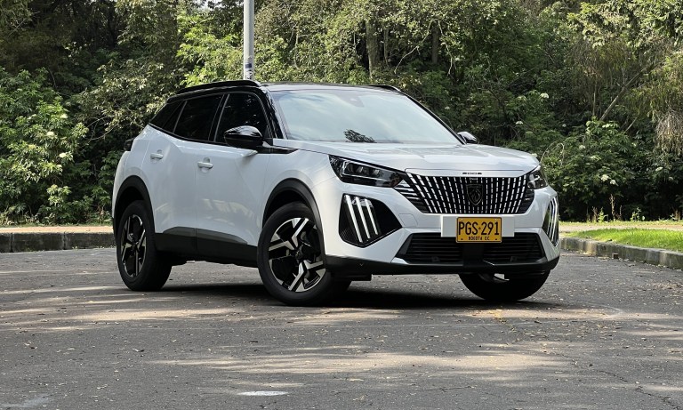 Peugeot 2008 híbrido en Colombia: ¿Por qué dicen que es el Mild Hybrid que rompe la regla?