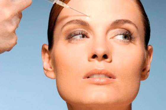 Médicos de Londres prohibirían anuncios de cirugía estética