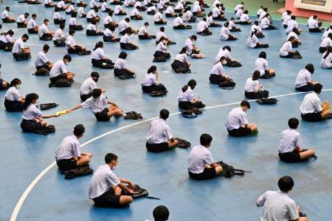 En fotos: así ha sido el regreso a clases en Tailandia