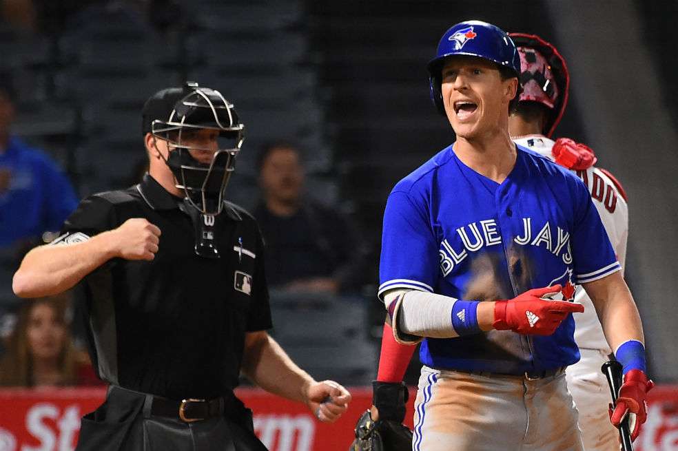 Chris Cohglan, jugador de los Azulejos de Toronto.  / AFP