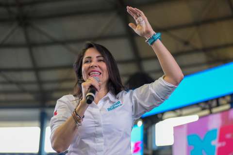Un nuevo “round” entre Daniel Noboa y Luisa González: el correísmo elige candidata
