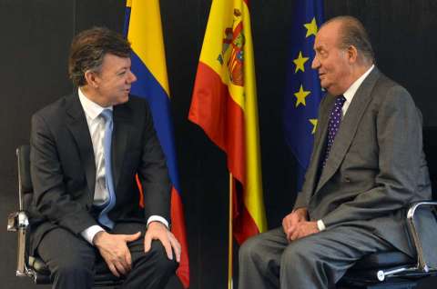 El Rey de España le dijo a Santos que está “tullido”