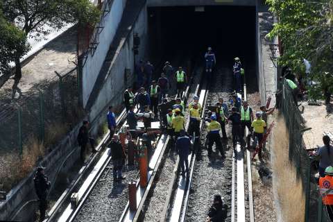 Un muerto y 57 heridos dejó choque de trenes en Ciudad de México
