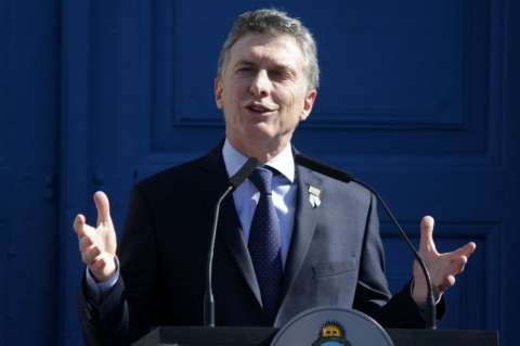 Macri avisa que volverá a haber cortes de luz este verano en Argentina