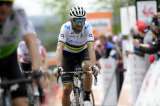 Alejandro Valverde sufre un edema óseo y es duda su presencia en el Giro de Italia