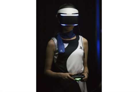 Casco de realidad virtual para el Playstation 4 llegará a las tiendas en octubre