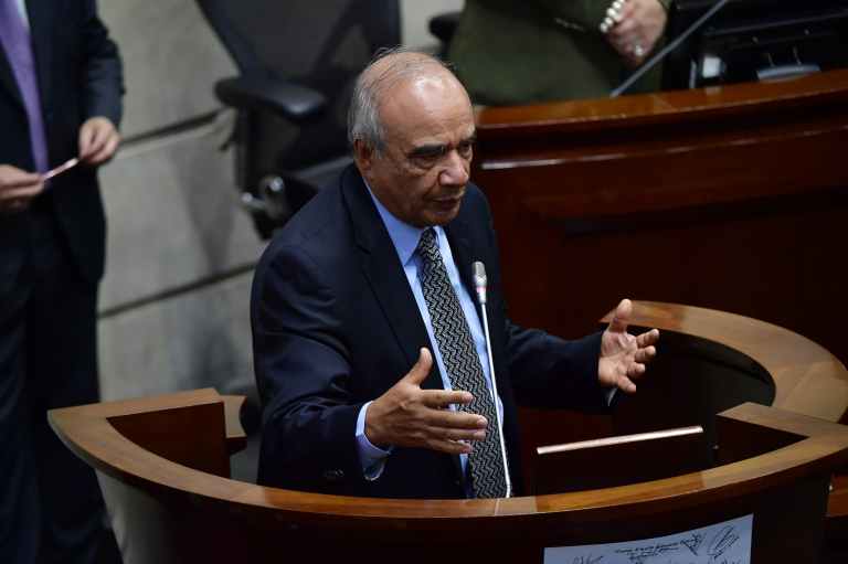 Las razones del magistrado Carvajal para pedir que no se suspendiera la emergencia económica