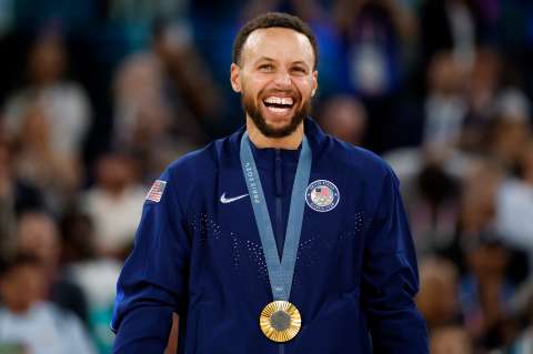 Stephen Curry y la estrafalaria cifra por la que renovará su contrato con Warriors