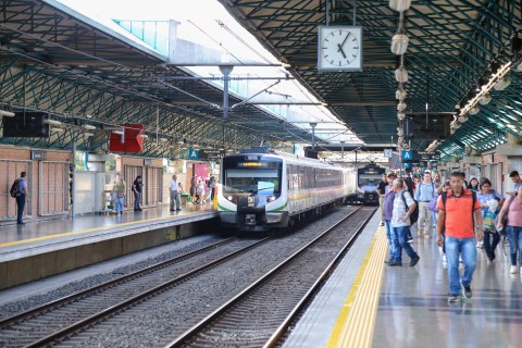 Hackearon la cuenta del Metro de Medellín en X: publicaron mensajes sobre criptomonedas
