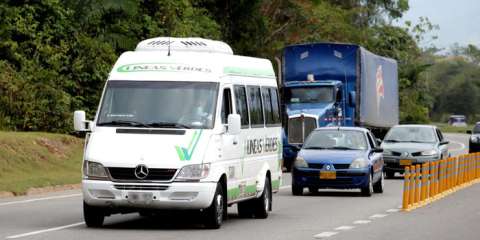 Gobierno modificará el decreto que regula al transporte especial