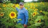 ‘Romaña’ ahora es agricultor y pide que lo dejen trabajar