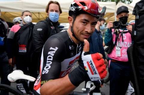 Giro de Italia: Fernando Gaviria atacó desde lejos pero no pudo con Caleb Ewan