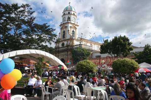 El municipio llamado “la ciudad de la luna” en Colombia: cómo llegar y qué hacer