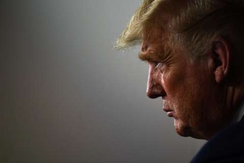 Otra más de Donald Trump: alaba tratamiento contra el COVID-19 que no ha sido aprobado