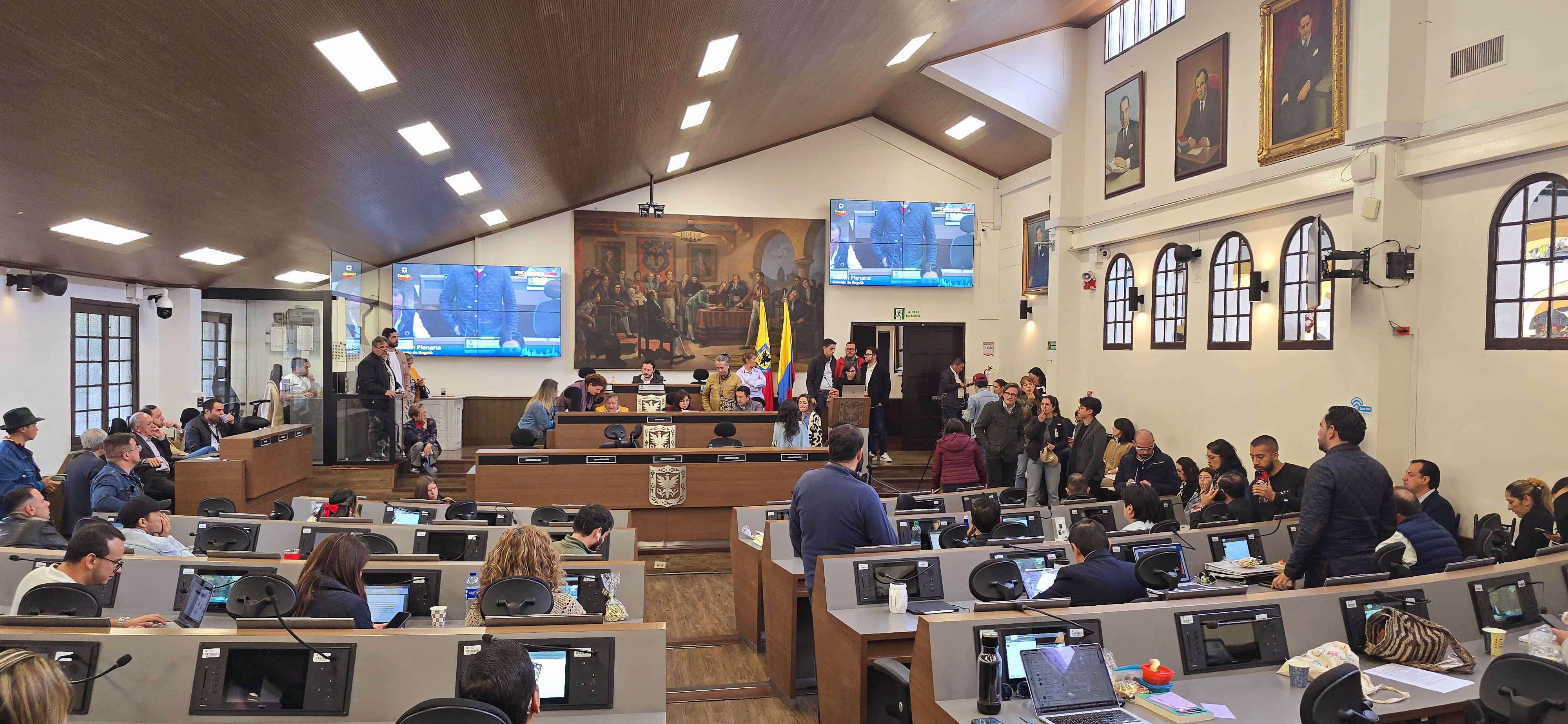 El Concejo de Bogotá aprobó el Presupuesto Anual de Rentas e Inversiones para 2025, por un valor de $38,4 billones de pesos.