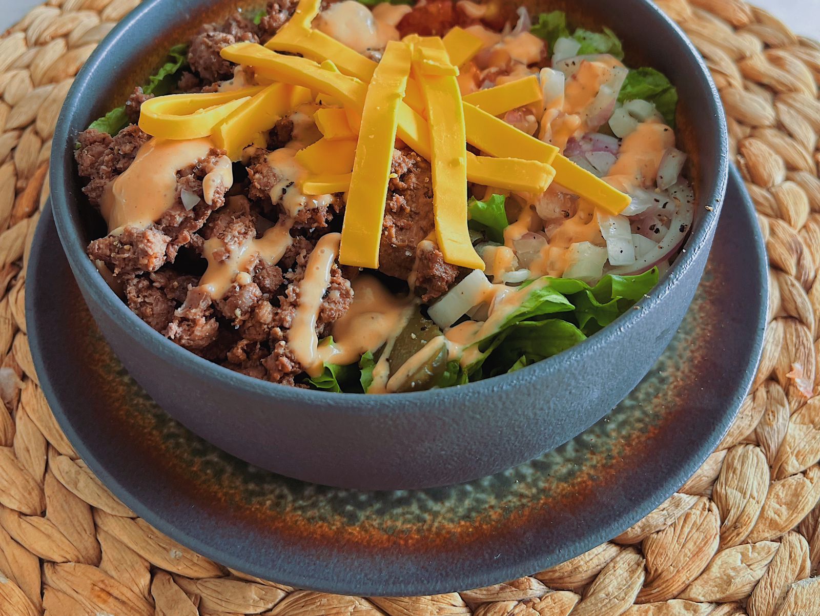 Bowl de hamburguesa con queso