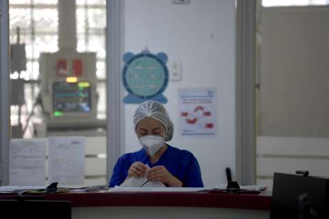 Nueva convocatoria de la CNSC para trabajar en el sector salud: hay 2.500 vacantes