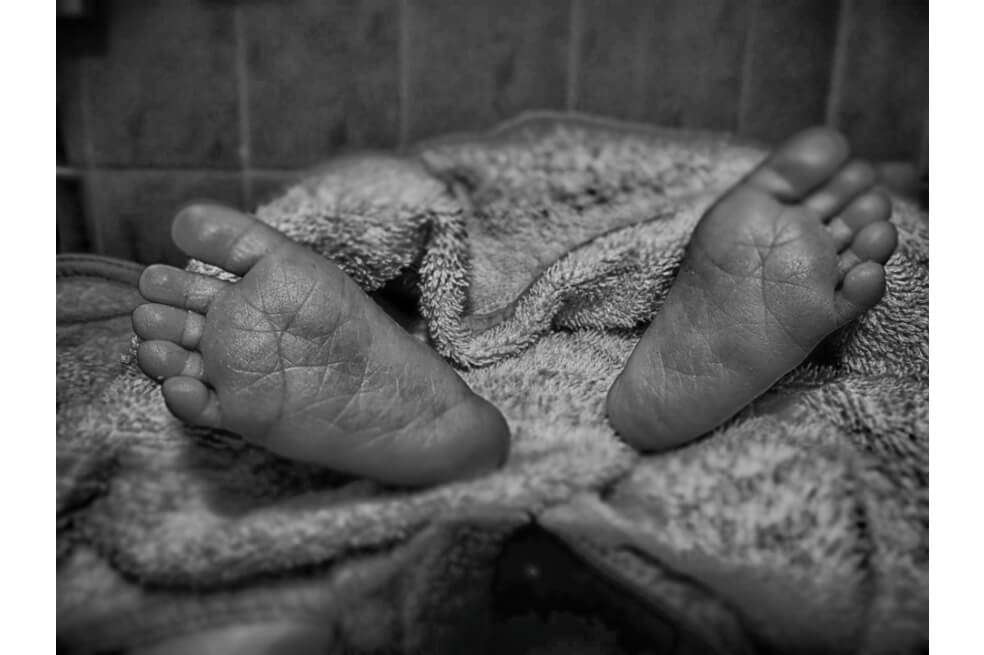El bebé tenía entre 10 y 15 días de nacido / Pixabay