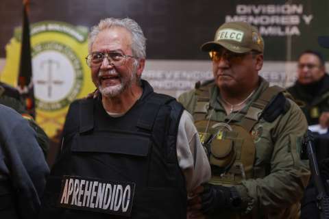 Bolivia detiene 17 militares presuntamente implicados en intento de golpe de Estado