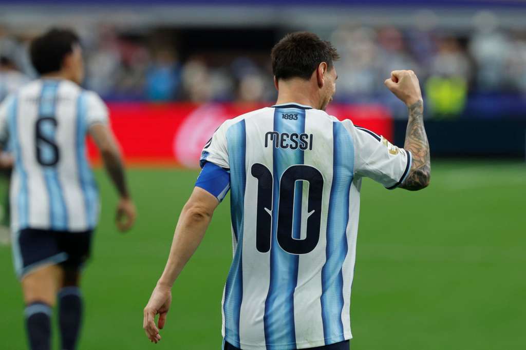 ARLINGTON (ESTADOS UNIDOS), 22/06/2026.- El delantero de Argentina, Leo Messi, celebra el segundo gol del combinado argentino durante el partido del Mundial 2026 entre Argentina y Austria, este lunes en Arlington, Texas. EFE/Mariscal