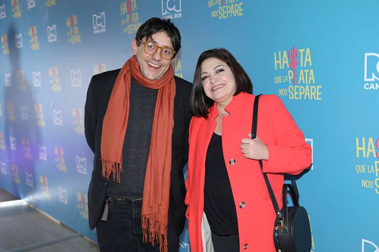 Matías Maldonado y Marcela Benjumea en Hasta que la plata nos separe