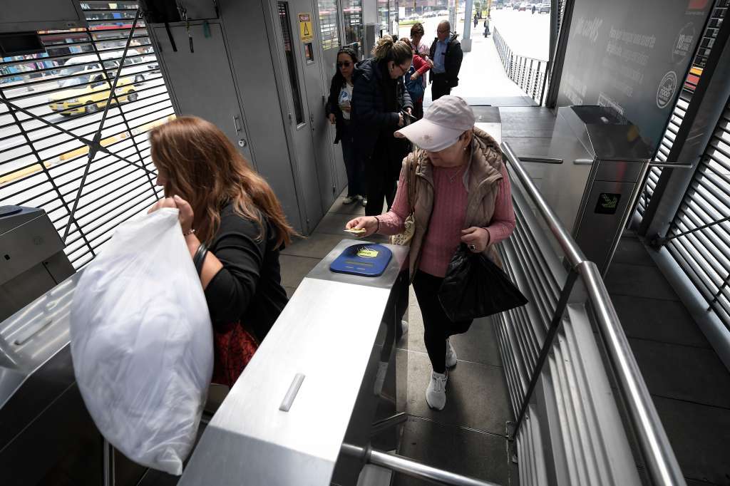 Ingreso de usuarios al sistema de transporte que presentará un aumento en su pasaje