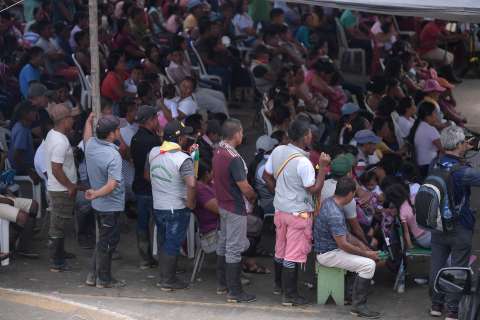 Más de 4.000 indígenas awá están en crisis por enfrentamientos de grupos armados