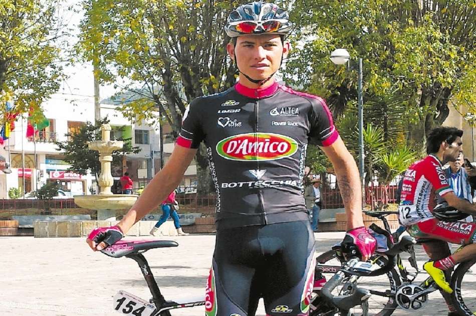 Eduardo Estrada, pedalista del equipo D’Amico Bottecchia. / Jesús de la Hoz