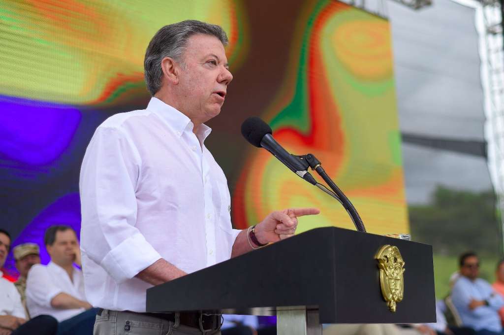 En el evento de dejación final de armas, el presidente Juan Manuel Santos aseguró que daría garantías para permitir la reinserción por parte de las Farc.  / Presidencia
