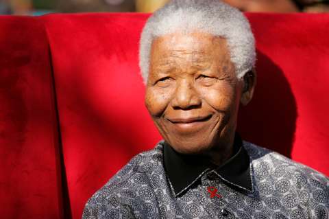 Nelson Mandela: entregar el poder, su última lección de liderazgo